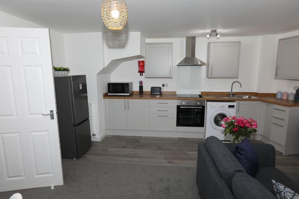 Exmouth - Apartment 1, Strand House - Modern 2 Bedroom Apartment, Perfect Location For Access To Beach & Town Centre - Sleeps 4 Guests - No Parking - Hosted By Rentmyhouse Exteriör bild