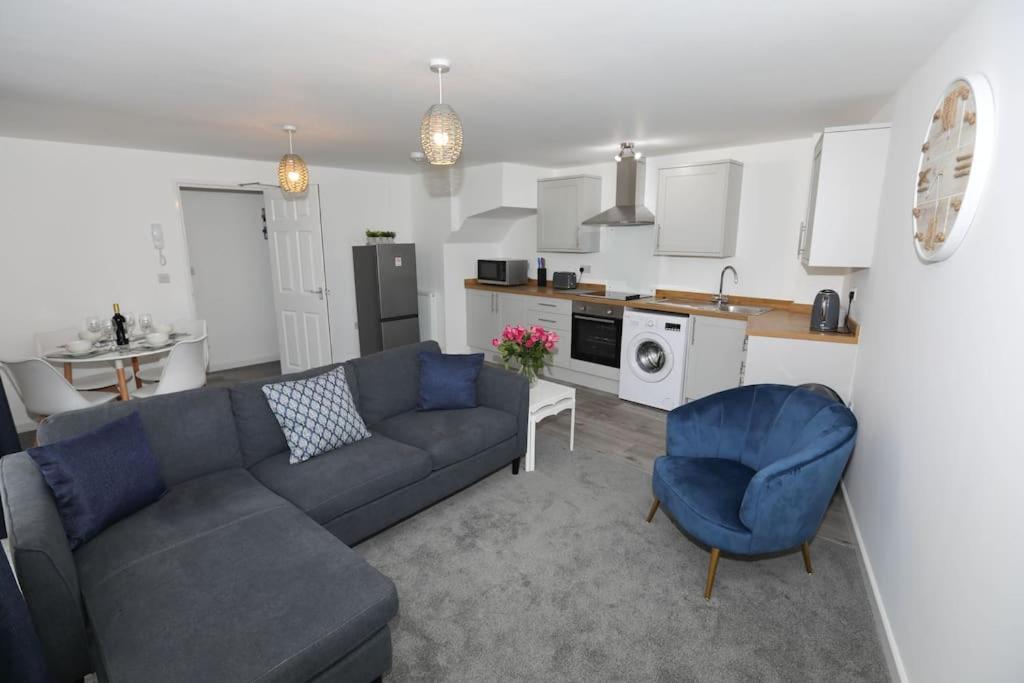 Exmouth - Apartment 1, Strand House - Modern 2 Bedroom Apartment, Perfect Location For Access To Beach & Town Centre - Sleeps 4 Guests - No Parking - Hosted By Rentmyhouse Exteriör bild